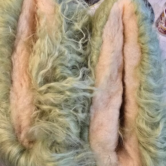 Bearpaw Boetis II Real Lamb Fur Boots Size 6 Women's Green New In Box - Picture 8 of 12